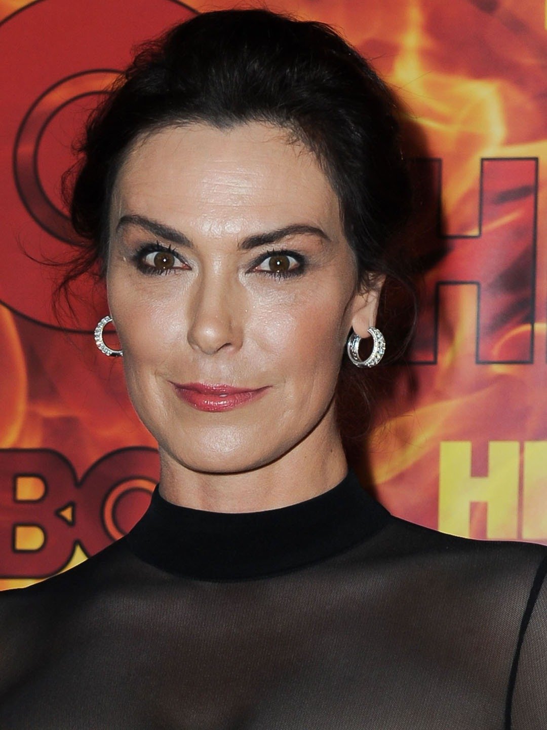 How tall is Michelle Forbes?
